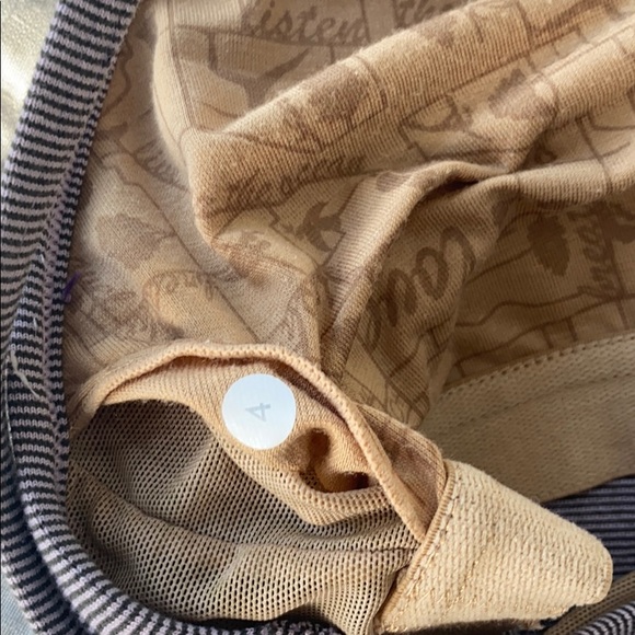 Lululemon power y size 4 light purple tank - Picture 4 of 4